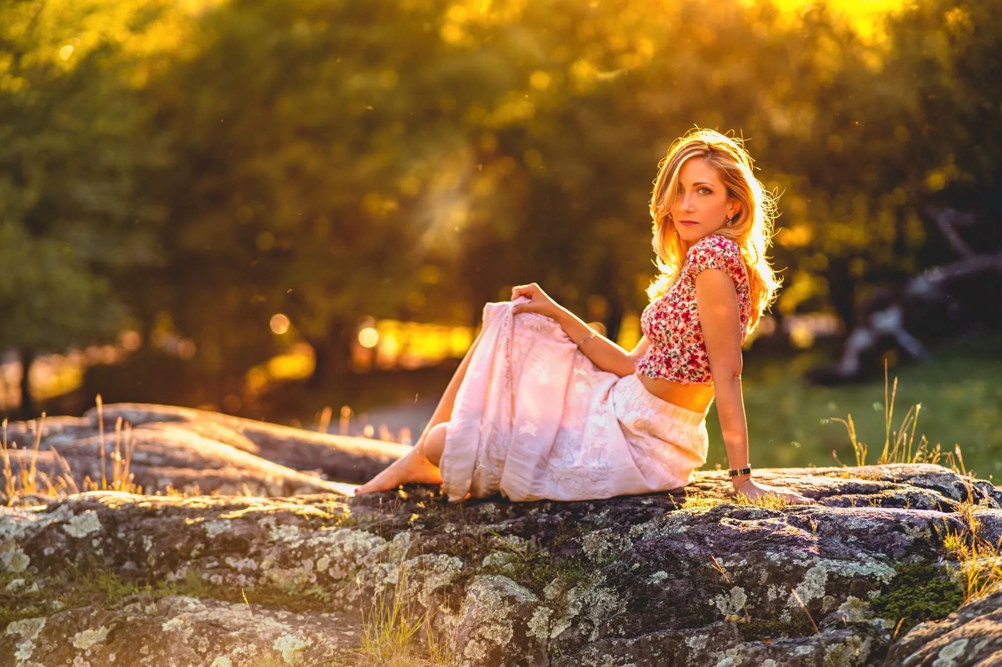 Vanessa fotografata nel paesaggio naturale di Castelfeder